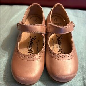 FootMates Kids Dress Shoes - Metallic Pink